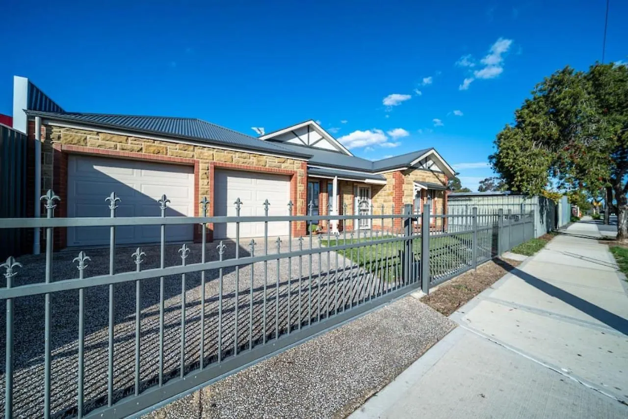 The Arlington West Hindmarsh Villa Adelaide